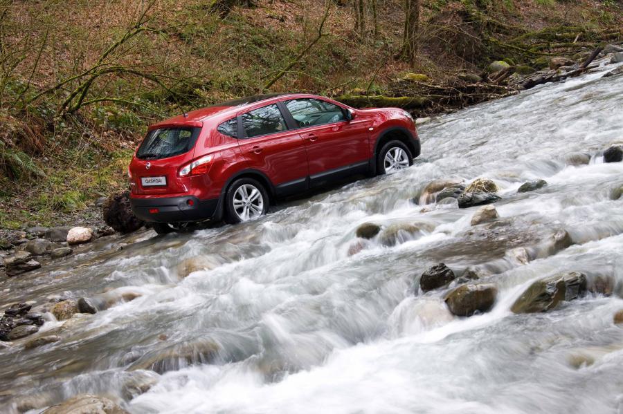  Nissan Qashqai 2010 года  (фото 41 из 204)